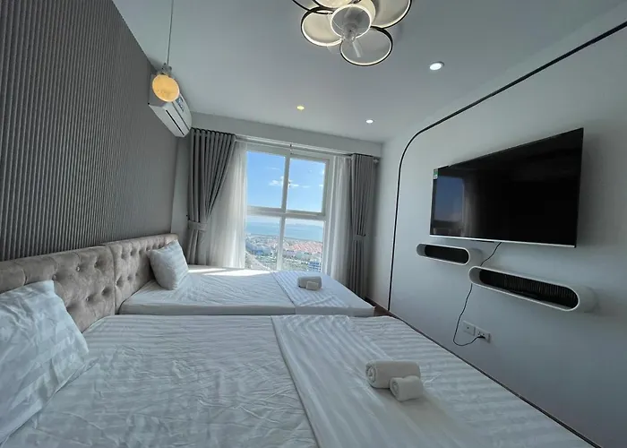 Luxury With Sea View In Căn hộ *