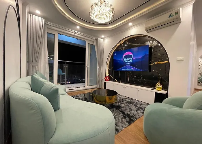 Căn hộ Luxury With Sea View In *