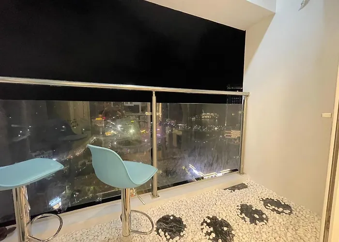 Luxury With Sea View In Căn hộ *