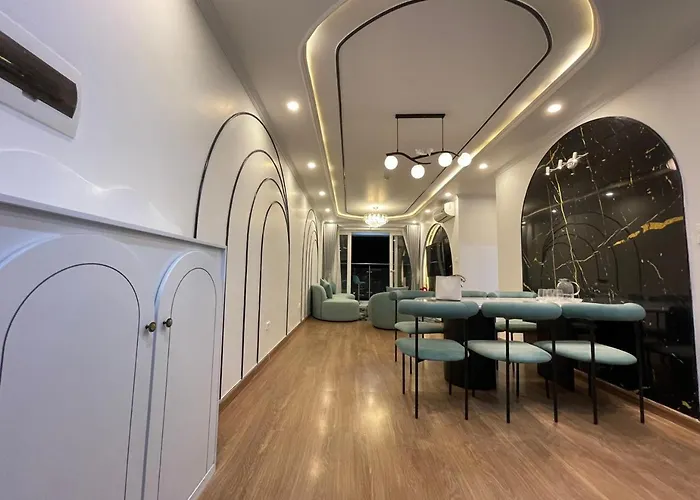Căn hộ Luxury With Sea View In *