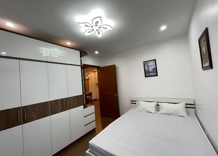 Căn hộ Luxury With Sea View In