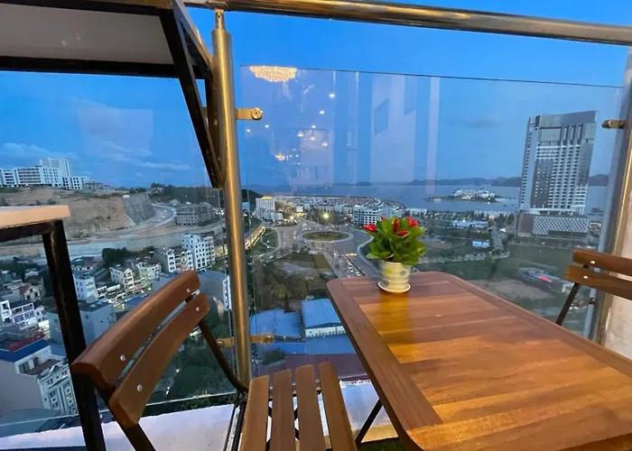 Luxury With Sea View In Căn hộ Hạ Long