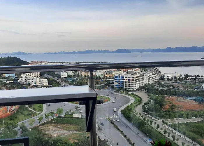 Luxury With Sea View In Căn hộ *