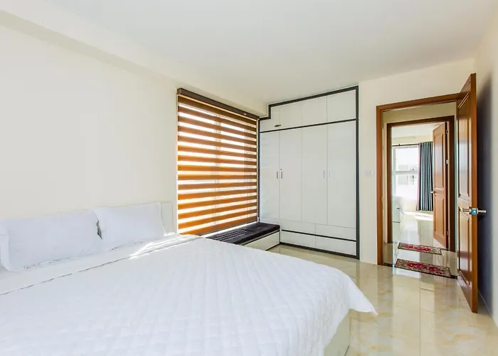 Căn hộ Luxury With Sea View In *